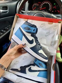 Кроссовки Nike Air Jordan 1 Retro