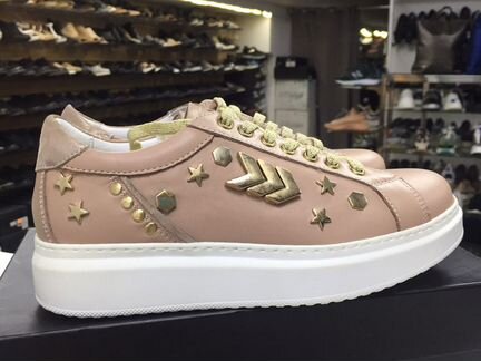 Кроссовки 37