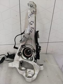 Поворотный кулак правый mercedec W213 AMG 4Matic