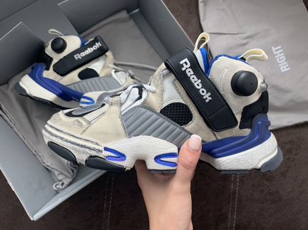 Кроссовки Reebok x Vetements