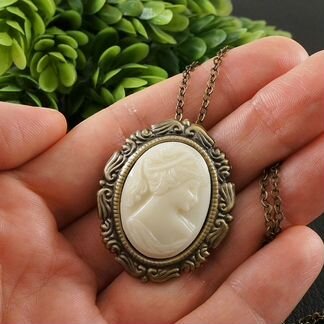 Брошь Подвеска 2в1 Камея Дама Кремовая Белая