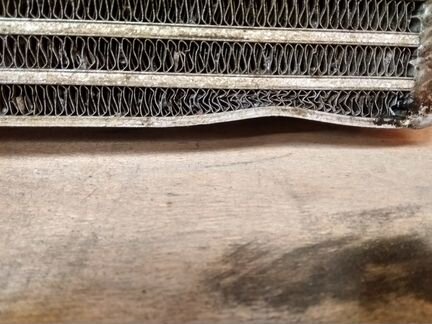 Радиатор масляный Mercedes W463 Гелендваг