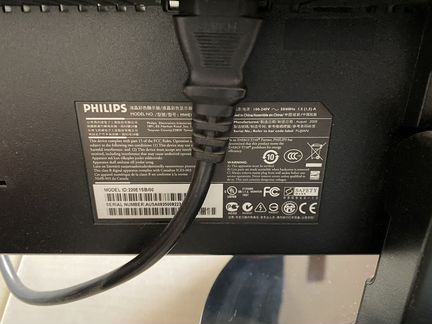 Монитор Philips 22