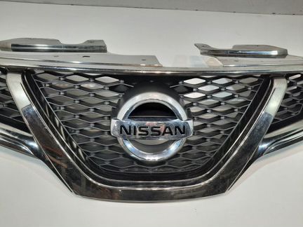 Решетка радиатора передняя Nissan Murano Z51