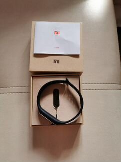 Фитнес браслет mi