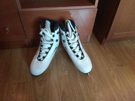 Фигурные коньки Roces