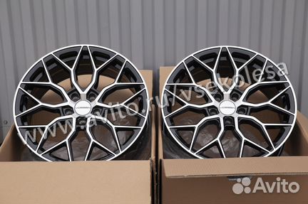 Комплект новых дисков R19 дизайн Vossen hf2 BP