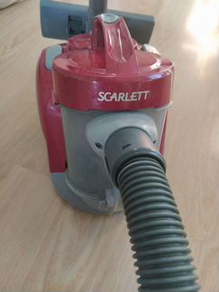 Пылесос Scarlett 1500Вт