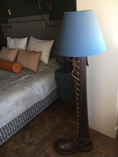 Светильник напольный