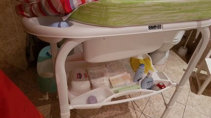 Пеленальный столик