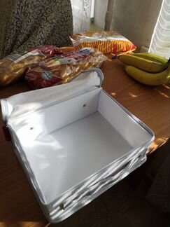 Косметичка clarins