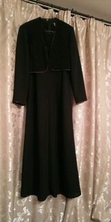 Платье с накидкой