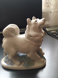 Фарфоровая статуэтка Лайка