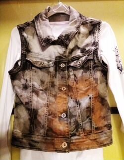 Новые джинсовые жилетки 40-42-44