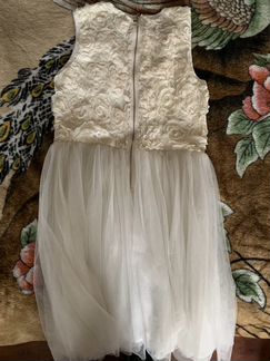 Платье детское праздничное