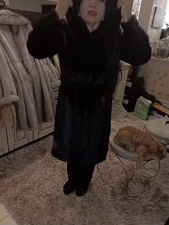 Шуба норковая большая с капюшоном